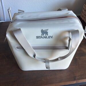 Stanley Cream Lunch Box